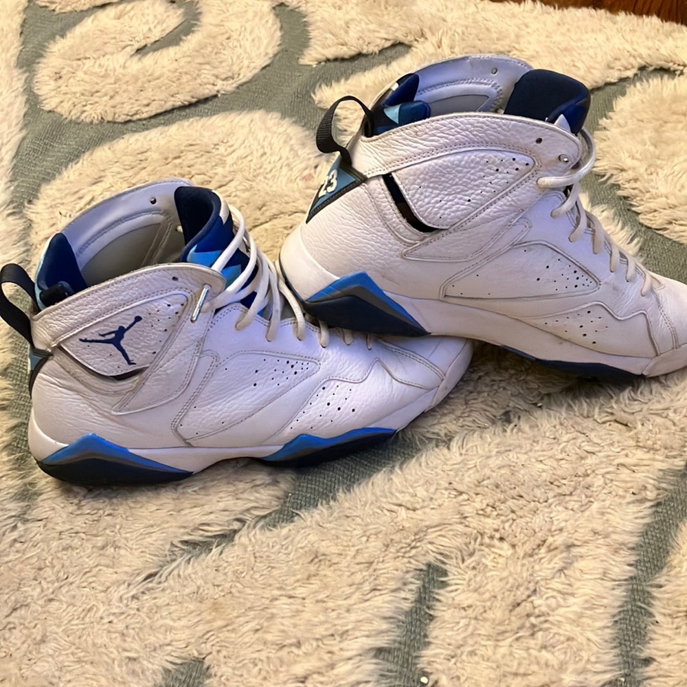 Jordan French blue